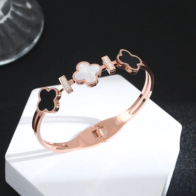 Mother of Pearls Three Clover Irish Anti Tarnish Bracelet