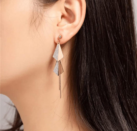 Winkled Hanging Earings