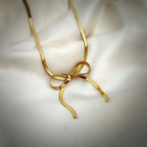 Lavish Bow Down Anti Tarnish Necklace