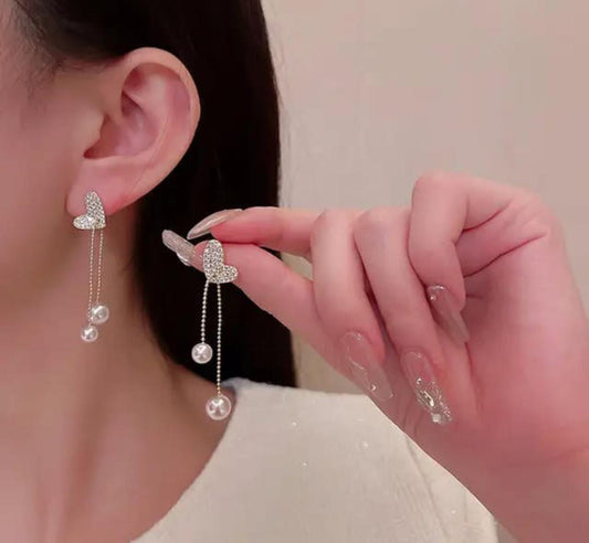 Hearty Pearl Drop Earings