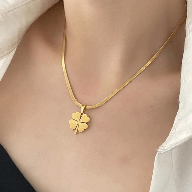 Flower Pattern Heavy Anti Tarnish Necklace