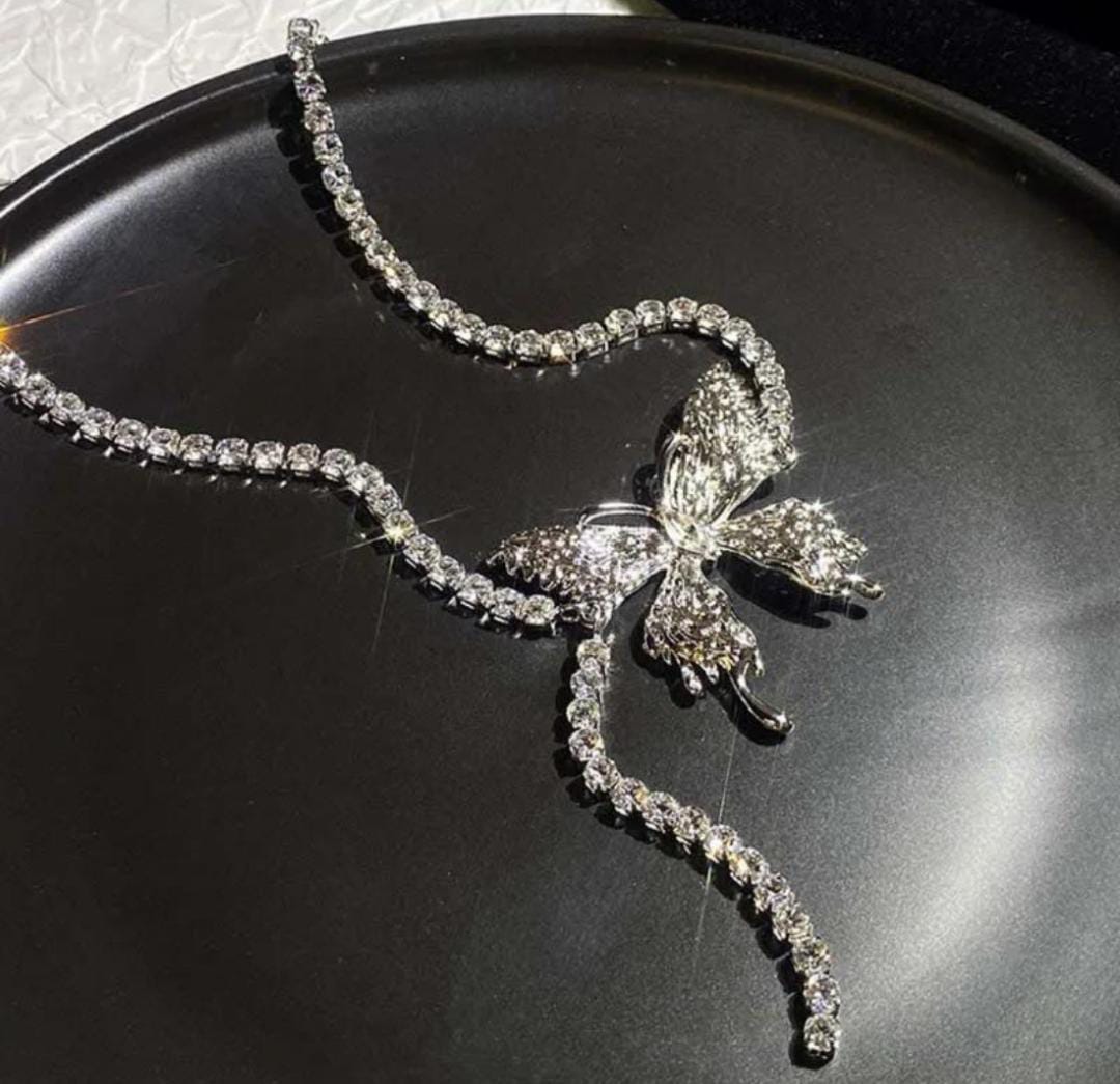 Silver Elegant Butterfly Koraen Necklace