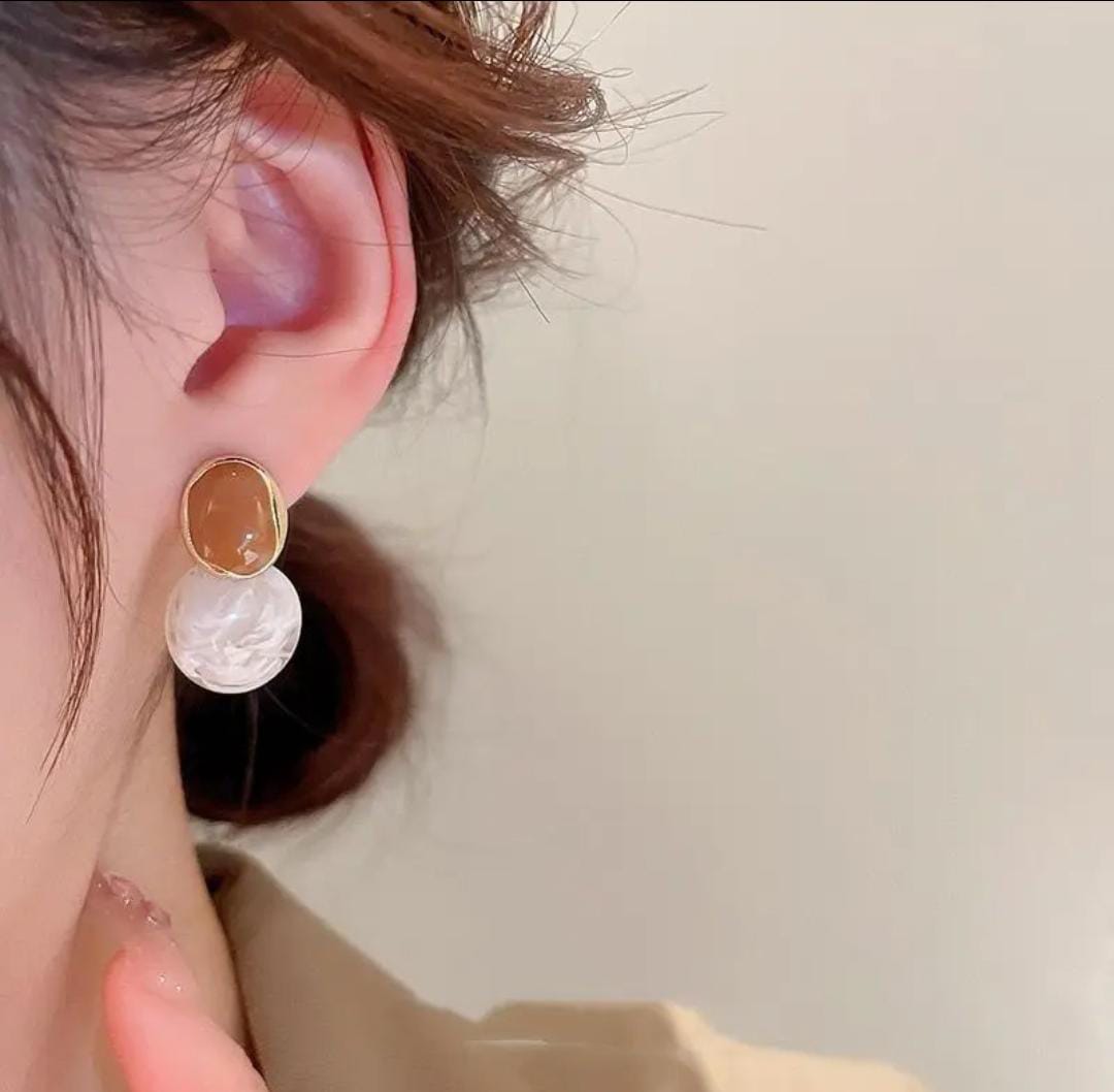 Cyrstal Brown Korean Earings