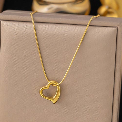 Curvy Heart Anti Tarnish Necklace