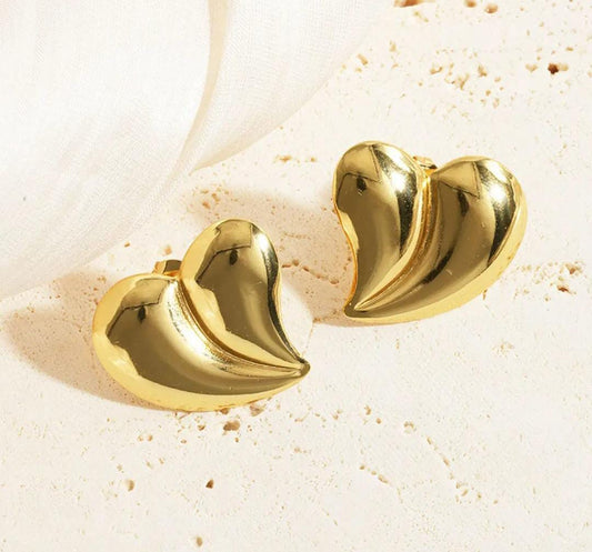 Curvy Heart Anti Tarnish Earings