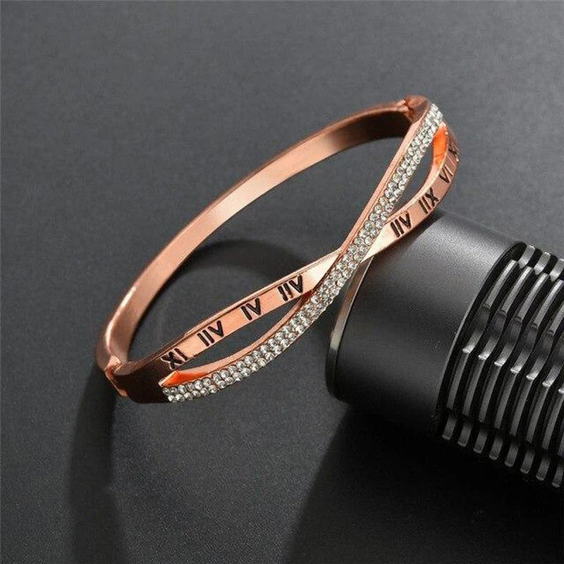 Roman Numbers engraved Bracelet