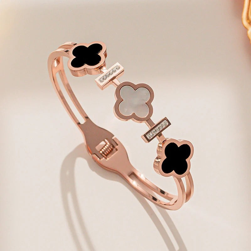 Mother of Pearls Three Clover Irish Anti Tarnish Bracelet
