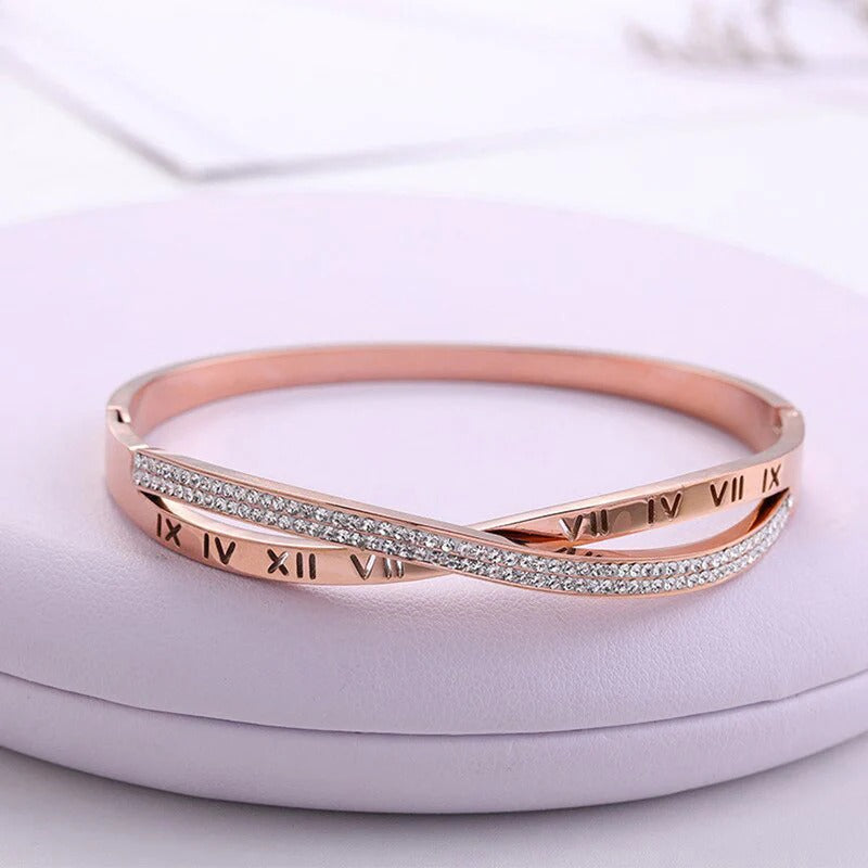 Roman Numbers engraved Bracelet